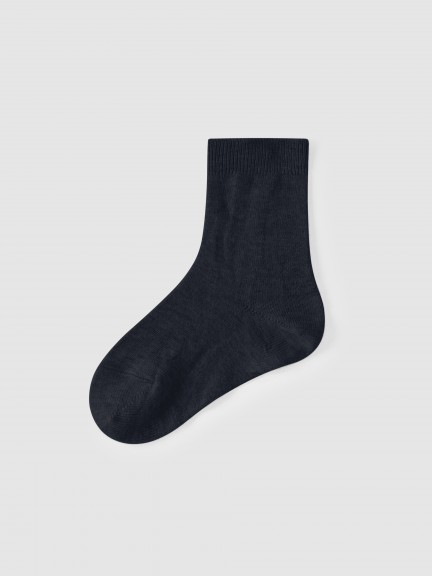 Plain stitch basic short socks Cndor